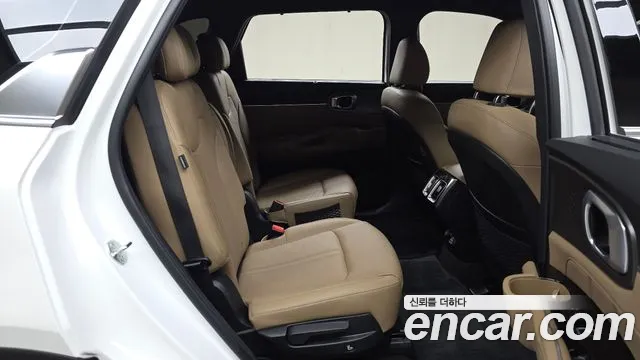 Kia Sorento — фото 11
