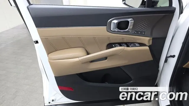 Kia Sorento — фото 24