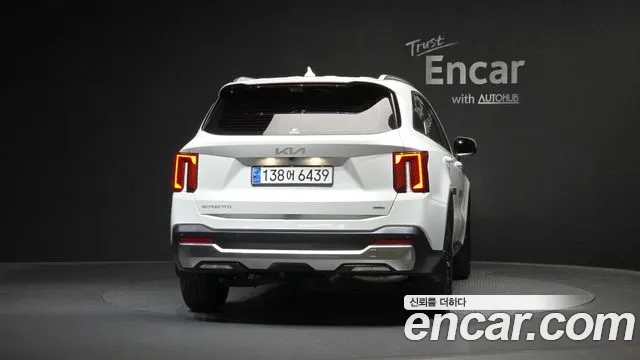 Kia Sorento — фото 4