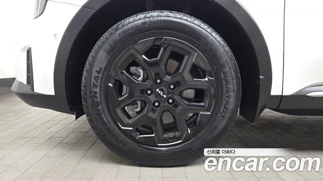 Kia Sorento — фото 5