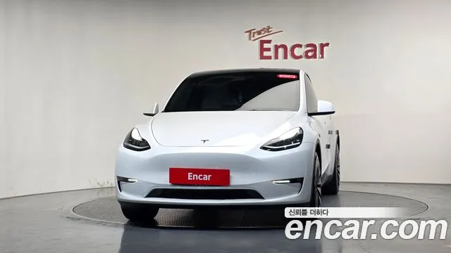 Tesla Model Y — фото 2