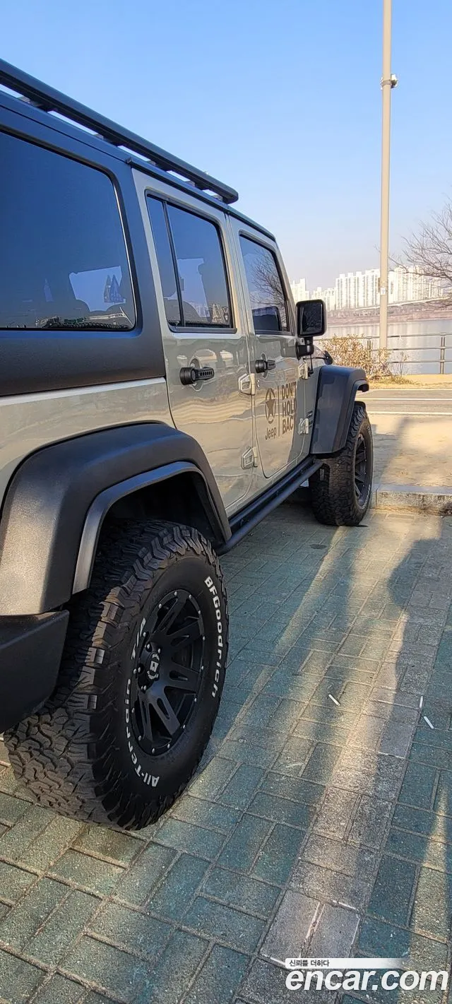 Jeep Wrangler — фото 2