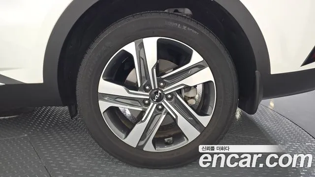 Kia Sorento — фото 21