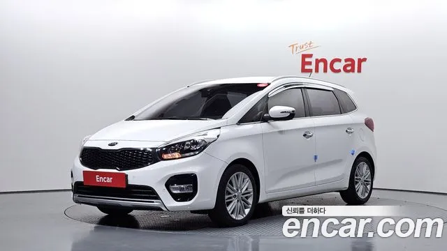 Kia Carens — фото 1