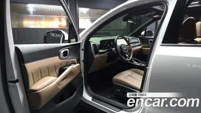 Kia Sorento — фото 10
