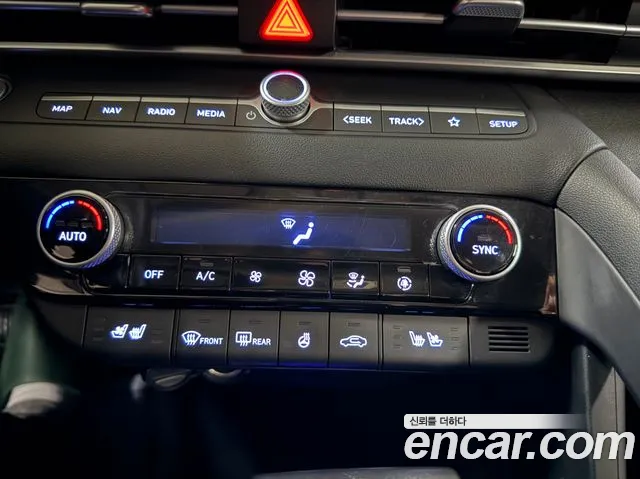 Hyundai Avante — фото 20