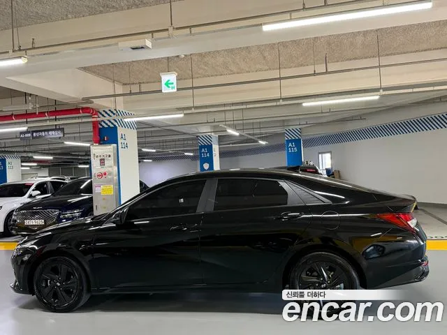 Hyundai Avante — фото 2