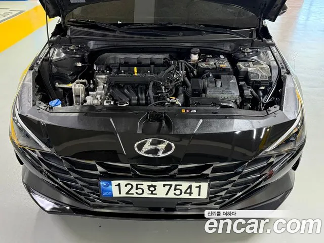 Hyundai Avante — фото 5