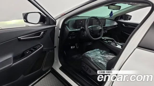 Kia EV6 — фото 9