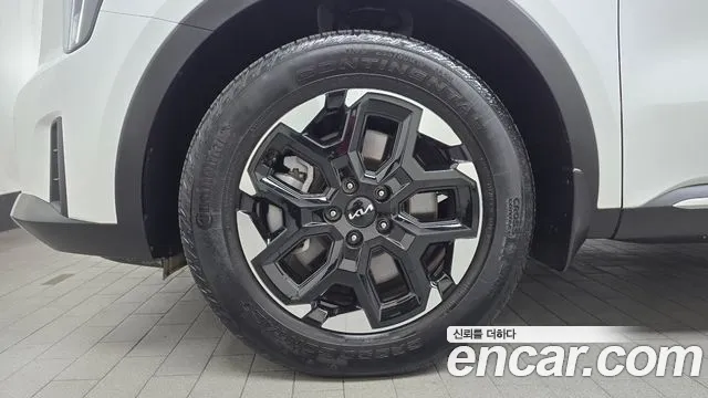 Kia Sorento — фото 5