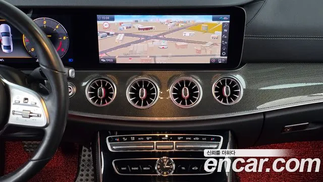 Mercedes-Benz CLS-Class — фото 12