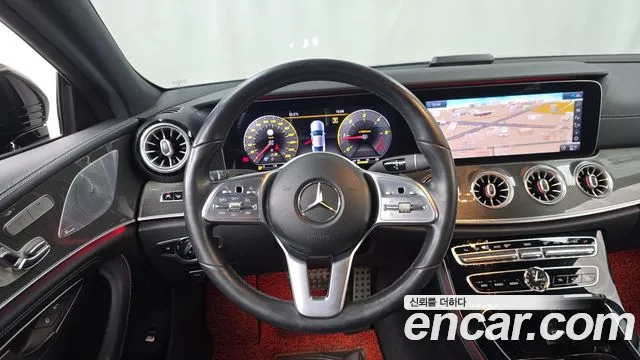 Mercedes-Benz CLS-Class — фото 13