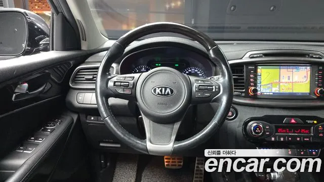 Kia Sorento — фото 12