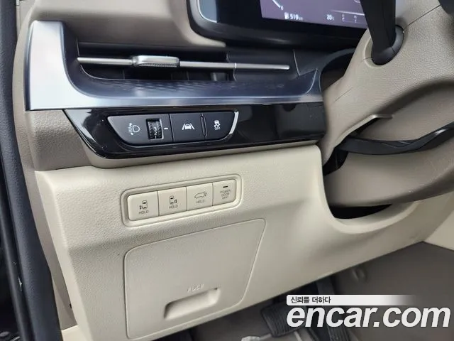 Kia Carnival — фото 11