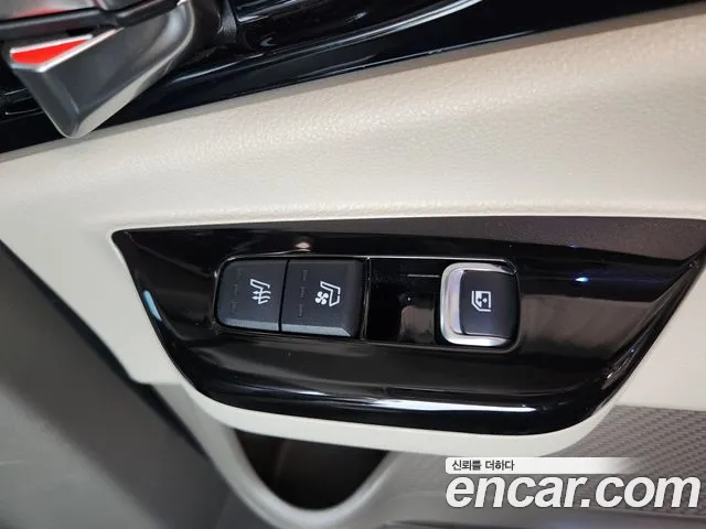 Kia Carnival — фото 15