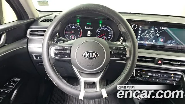 Kia K5 — фото 13