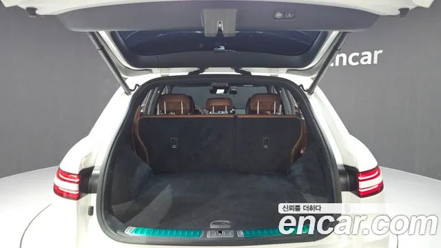 Genesis GV70 — фото 19