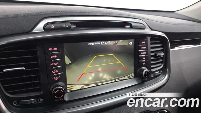 Kia Sorento — фото 15