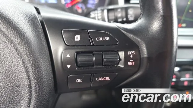 Kia Sorento — фото 17