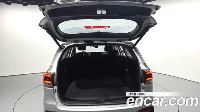 Kia Sorento — фото 20