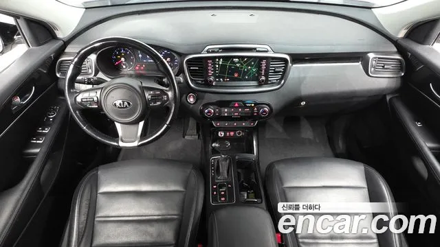 Kia Sorento — фото 7