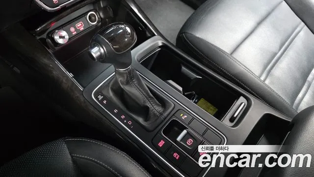 Kia Sorento — фото 9