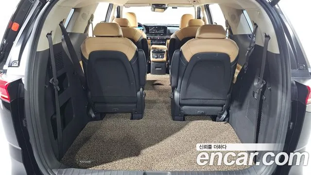 Kia Carnival — фото 33