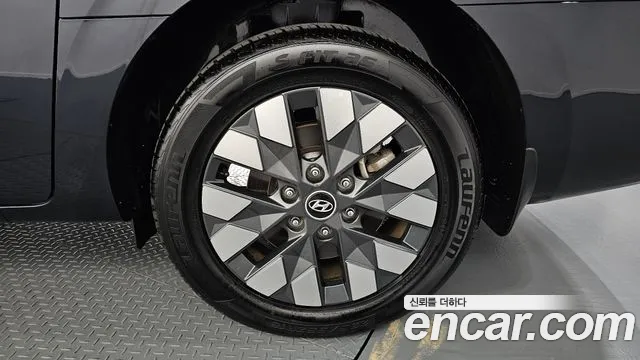 Hyundai Staria — фото 21