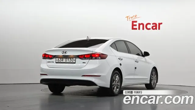 Hyundai Avante — фото 2