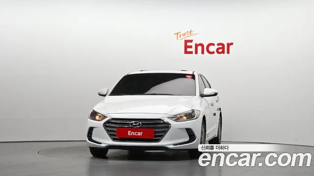 Hyundai Avante — фото 3