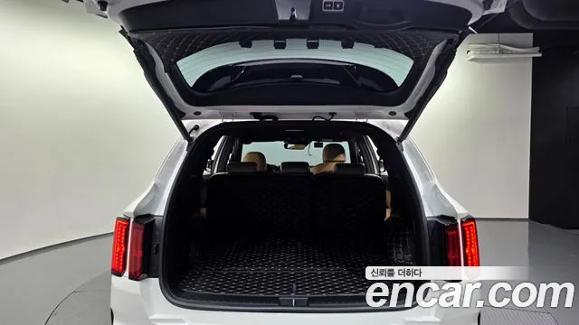 Kia Sorento — фото 20