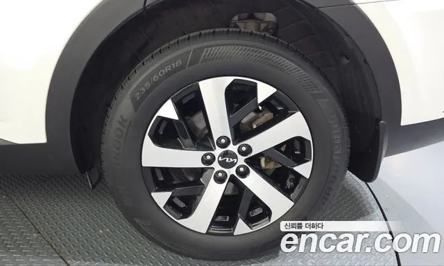 Kia Sorento — фото 21