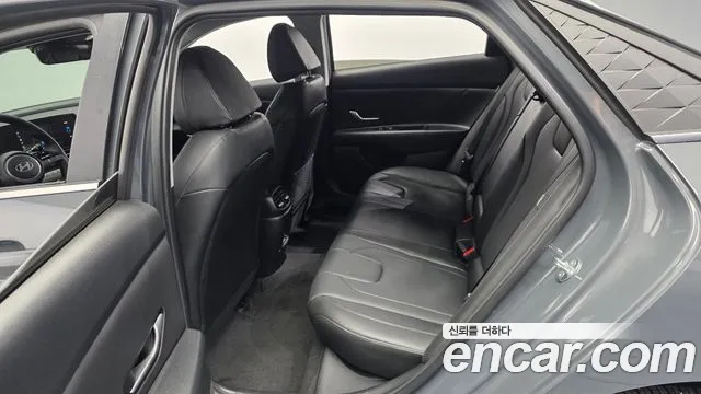 Hyundai Avante — фото 26