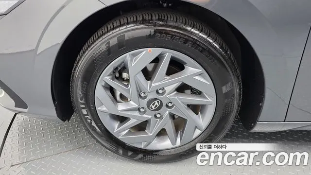 Hyundai Avante — фото 4