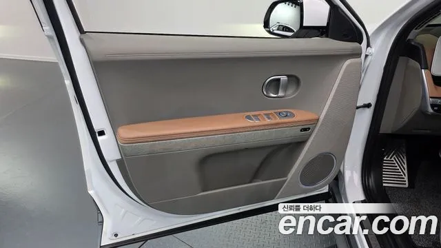 Hyundai Ioniq 5 — фото 24