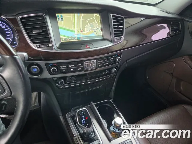 Hyundai Equus — фото 9