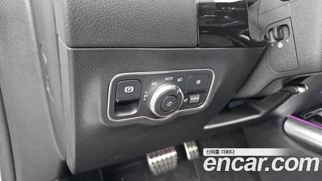 Mercedes-Benz EQA — фото 19