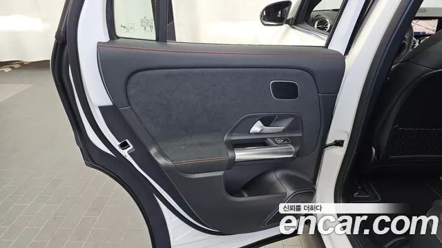 Mercedes-Benz EQA — фото 25