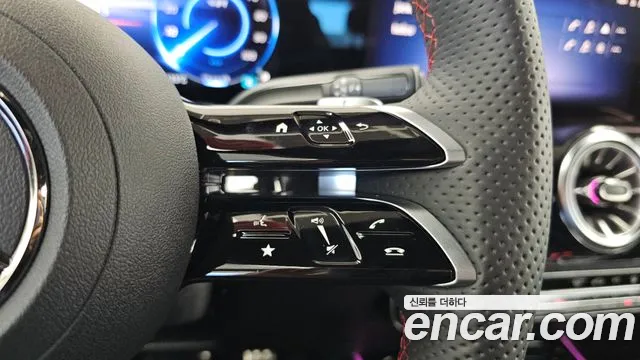 Mercedes-Benz EQA — фото 32