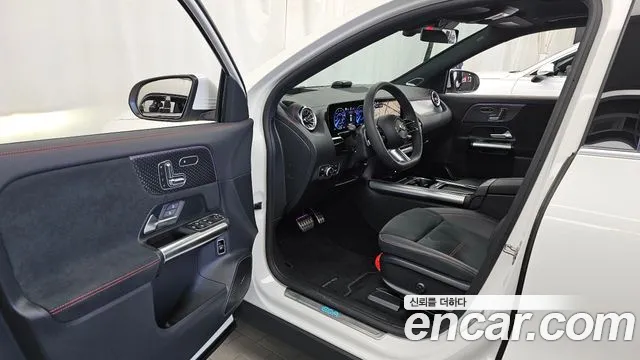 Mercedes-Benz EQA — фото 10