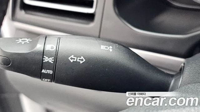 Hyundai Avante — фото 17