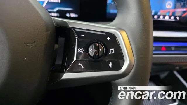 BMW i5 — фото 35