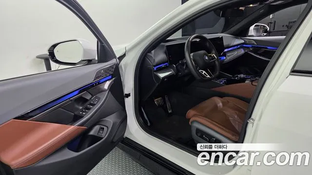 BMW i5 — фото 10