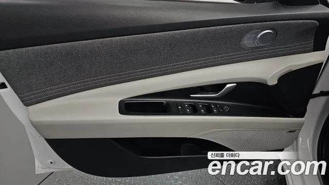 Hyundai Avante — фото 24