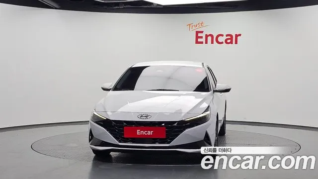 Hyundai Avante — фото 3