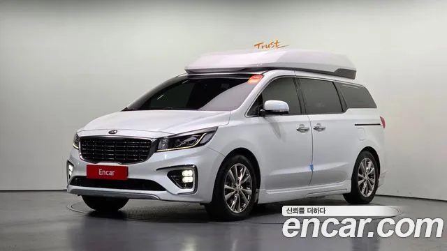 Kia Carnival — фото 1