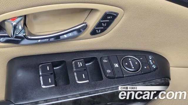 Kia Carnival — фото 12
