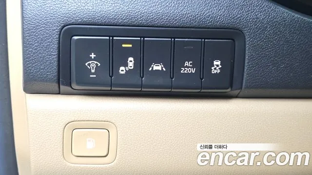 Kia Carnival — фото 13