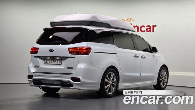 Kia Carnival — фото 2