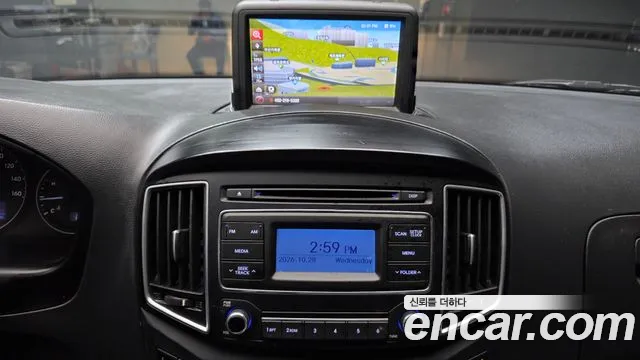 Hyundai Starex — фото 14